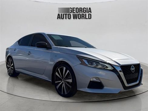 Used 2020 Nissan Altima 2.0 SR image 14