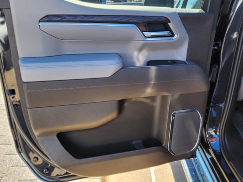 New 2026 GMC Sierra 1500 SLT w/ SLT Premium Plus Package image 41