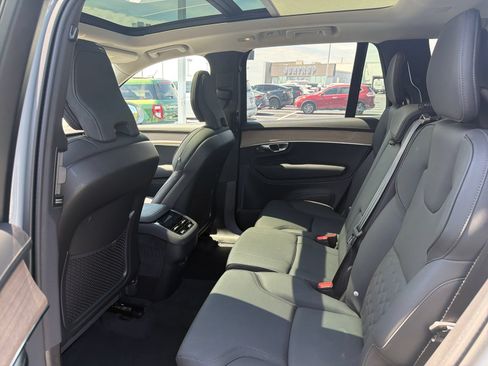 Used 2025 Volvo XC90 B5 Plus AWD/4WD image 22