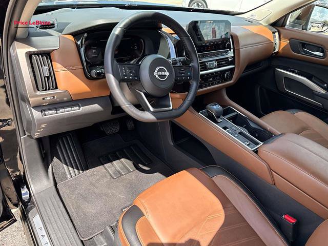 Certified 2025 Nissan Pathfinder Platinum w/ Cargo Package FWD image 21