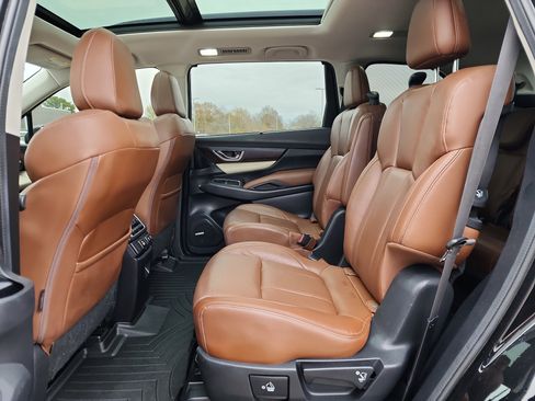 Used 2020 Subaru Ascent Touring w/ Popular Package #2A image 11