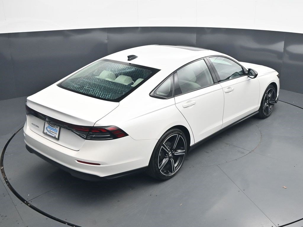 Used 2026 Honda Accord SE image 31