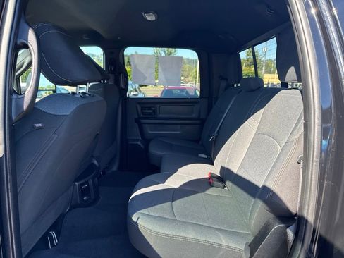 Used 2024 RAM 2500 Tradesman w/ Chrome Appearance Group AWD/4WD image 5