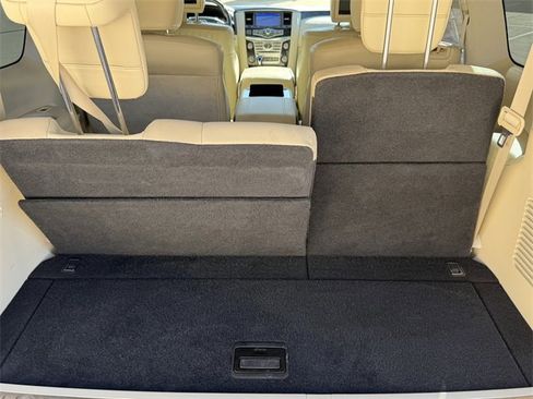 Used 2018 INFINITI QX80 4WD w/ Deluxe Technology Package image 11