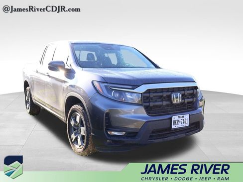 Used 2025 Honda Ridgeline RTL image 12