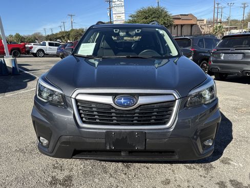Used 2021 Subaru Forester Premium image 7