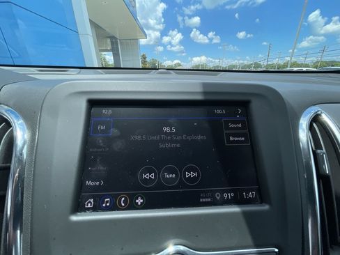 Certified 2024 Chevrolet Equinox LT FWD image 14