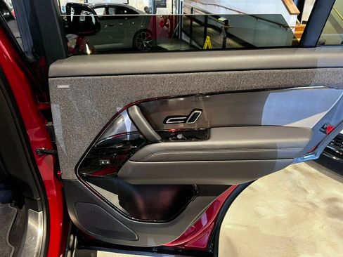 Used 2023 Land Rover Range Rover Sport SE AWD/4WD image 25
