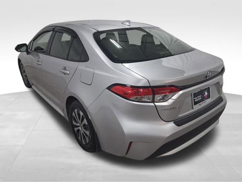 Used 2020 Toyota Corolla LE image 8