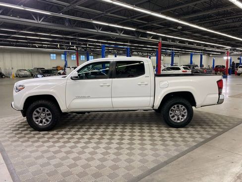 Used 2019 Toyota Tacoma SR5 image 5