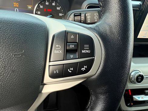 Used 2022 Ford Explorer XLT w/ Equipment Group 202A AWD/4WD image 19
