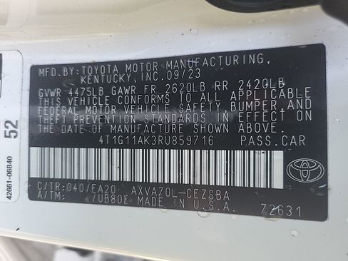 Used 2024 Toyota Camry SE image 15