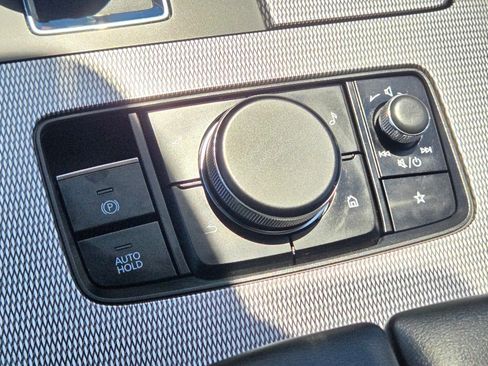Certified 2024 MAZDA CX-90 Plug-In Hybrid w/ Premium Pkg AWD/4WD image 30