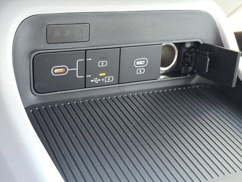 New 2026 Hyundai Kona SE image 19