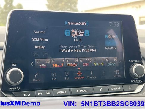 Certified 2025 Nissan Rogue SV image 28