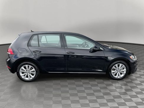 Used 2021 Volkswagen Golf 4-Door image 2