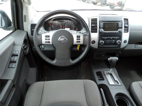 Used 2015 Nissan Xterra S w/ Value Package RWD image 18