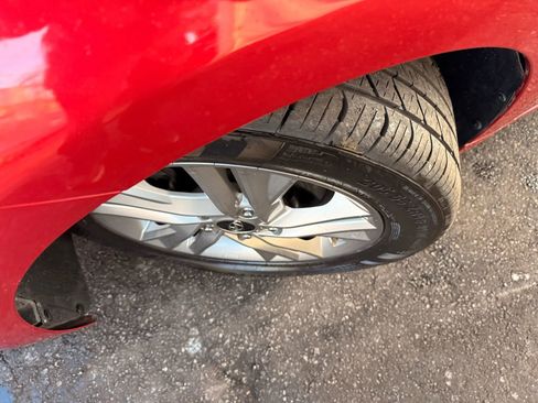 Used 2020 Hyundai Elantra SEL image 36