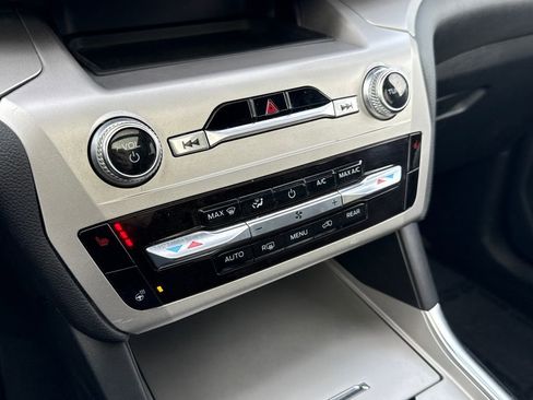 Certified 2022 Ford Explorer XLT w/ Equipment Group 202A image 24