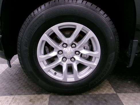 Used 2021 Chevrolet Silverado 1500 Custom w/ LPO, Dark Essentials Package image 16