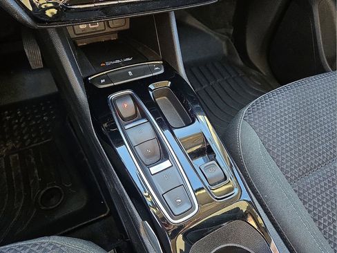 Used 2023 Chevrolet Bolt EUV LT w/ Driver Confidence Package image 30