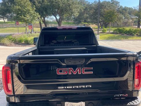 Used 2022 GMC Sierra 2500 AT4 w/ Gooseneck/5TH Wheel Package image 3