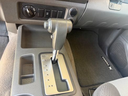 Used 2006 Nissan Xterra SE AWD/4WD image 21