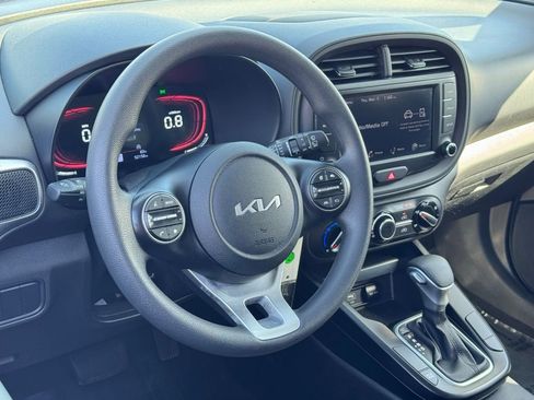 Used 2024 Kia Soul LX w/ Option Group 015 image 19
