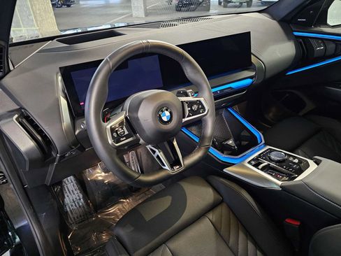Used 2025 BMW X3 xDrive30i w/ Premium Package AWD/4WD image 2