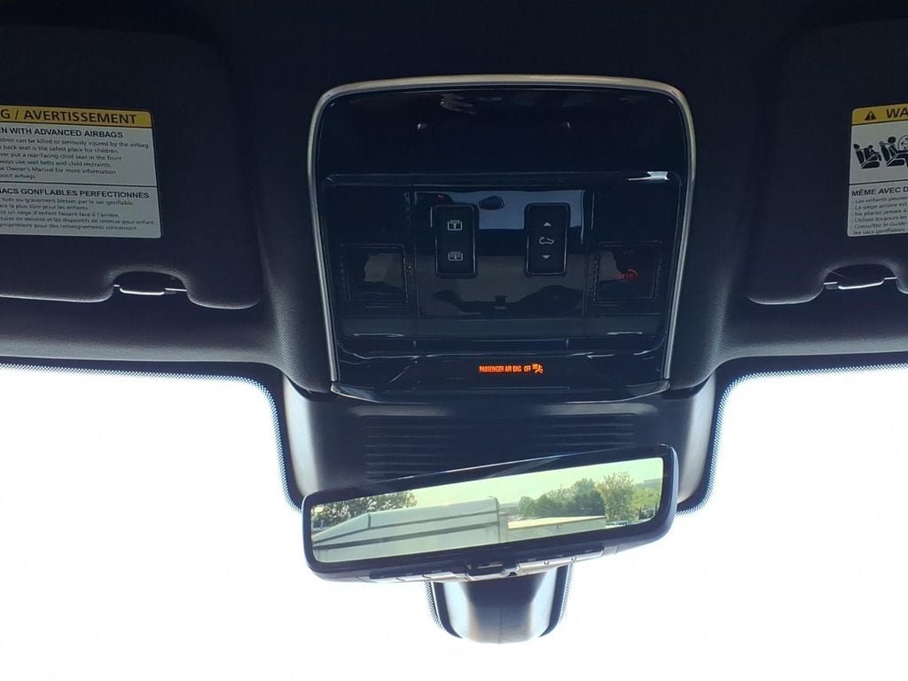 Certified 2026 Land Rover Range Rover SE AWD/4WD image 23