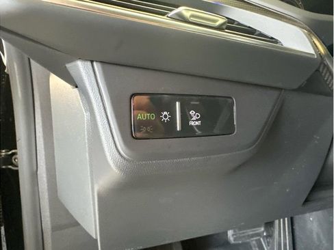 Used 2022 Audi e-tron GT Prestige w/ Prestige Package image 31