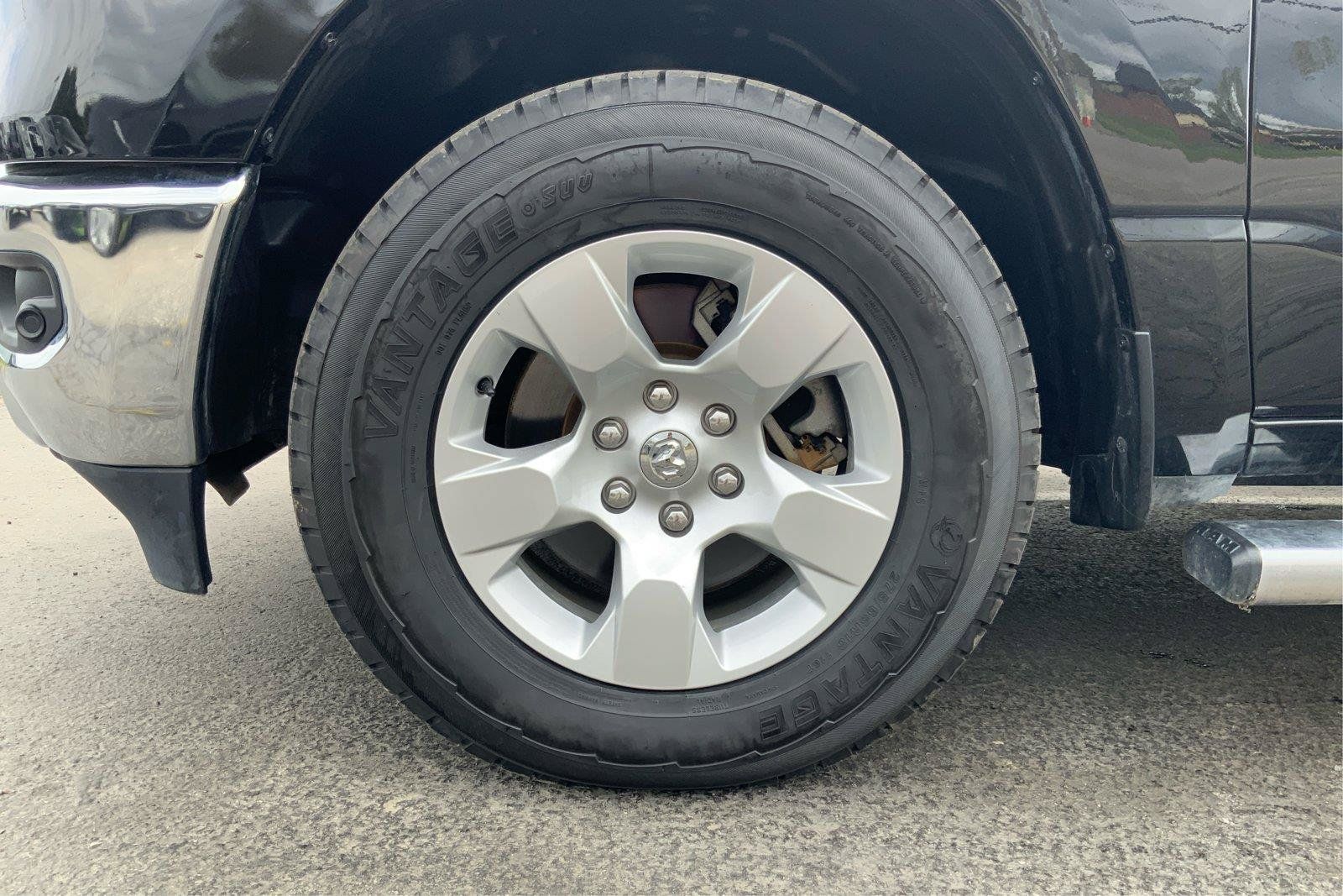 Used 2023 RAM 1500 Big Horn AWD/4WD image 25