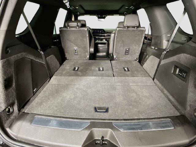 Used 2021 Cadillac Escalade Sport RWD image 34