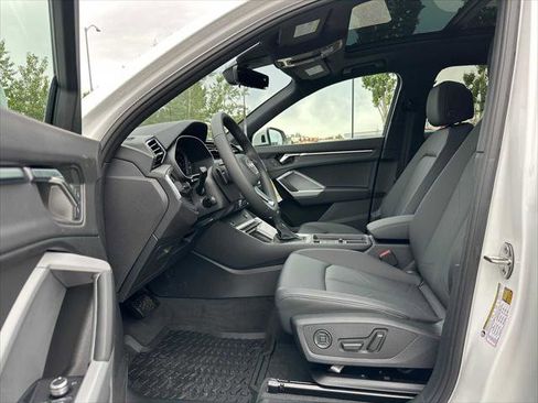New 2025 Audi Q3 2.0T Premium image 19