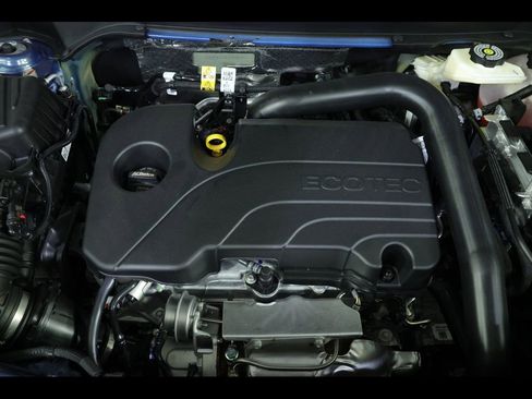 New 2026 Chevrolet Equinox LT w/ Safety and Technology Package AWD/4WD image 17