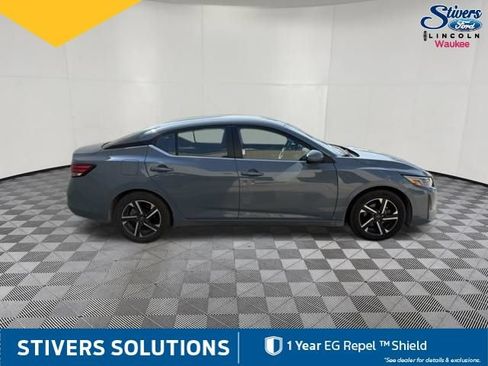 Used 2025 Nissan Sentra SV FWD image 5