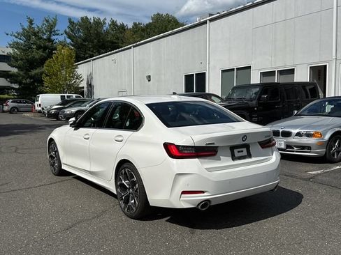 Used 2025 BMW 330i xDrive Sedan w/ Premium Package AWD/4WD image 2