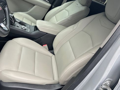 Used 2019 Cadillac XT4 Luxury image 98