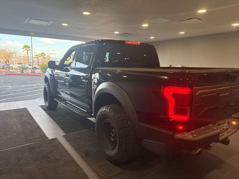 Used 2017 Ford F150 Raptor w/ Equipment Group 802A Luxury image 9