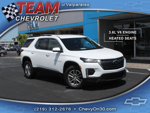 Used 2023 Chevrolet Traverse LT FWD image 1