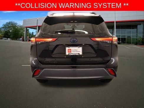 Used 2023 Toyota Highlander Limited image 4