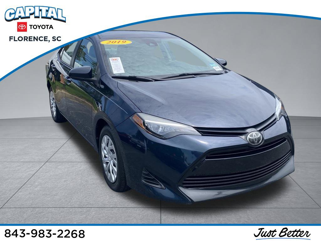 Used 2019 Toyota Corolla LE FWD image 1