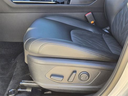 New 2025 Kia Sportage X-Line w/ Premium Package image 17