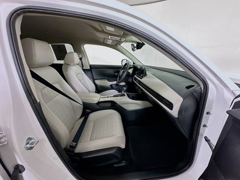 Used 2025 Honda HR-V LX image 31