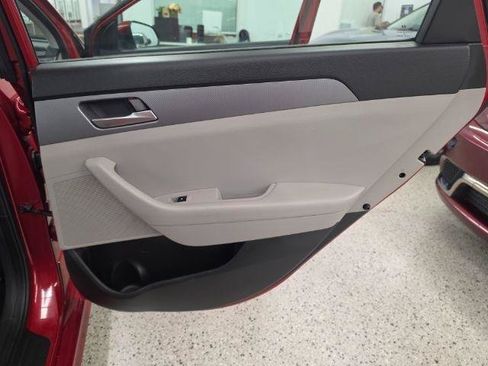 Used 2019 Hyundai Sonata SE FWD image 35