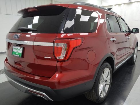 Used 2017 Ford Explorer Limited w/ Equipment Group 301A image 9