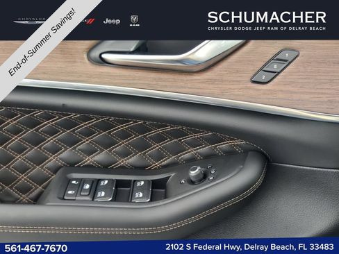 New 2025 Jeep Grand Cherokee L Summit w/ Obsidian Package AWD/4WD image 21
