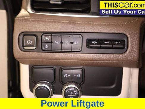 Used 2021 GMC Yukon XL Denali RWD image 26