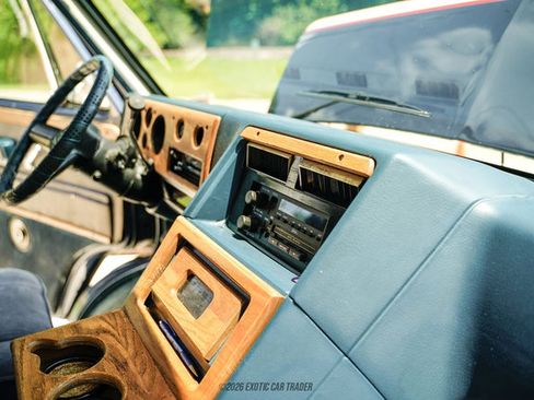 Used 1988 Chevrolet G20 RWD image 36