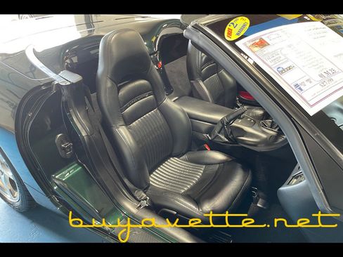 Used 2001 Chevrolet Corvette Convertible w/ Preferred Equipment Group2 RWD image 23